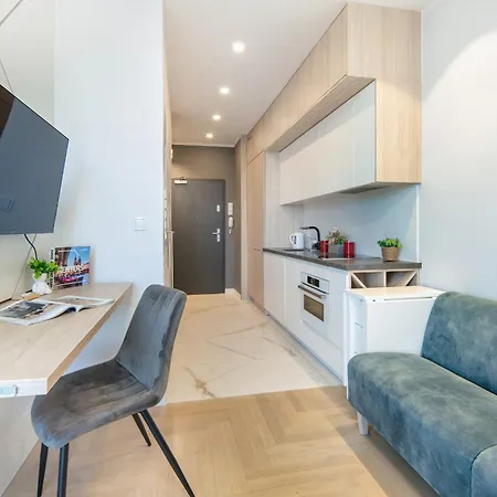 Apartment Unique With Balcony And Parking By Renters Krakow